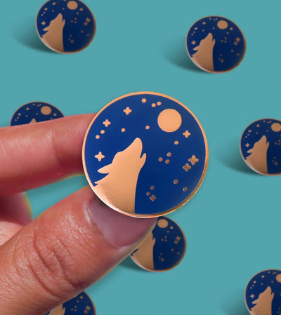 Howling Wolf Pin